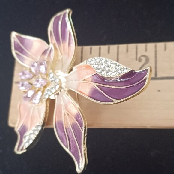 Floral Brooch 2" - Picture 3 of 4